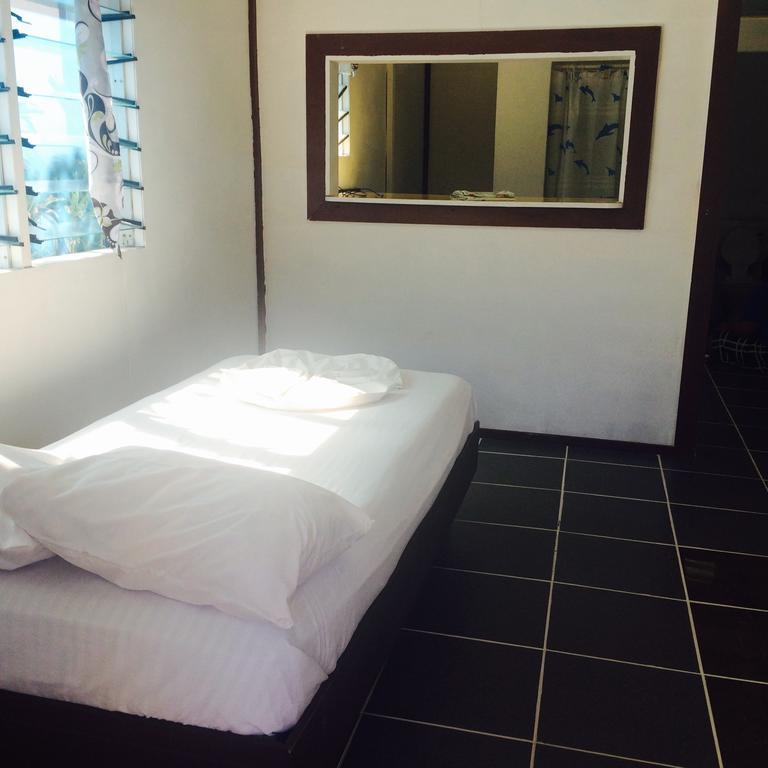Vacations Beach Fale Hotel Manase Kamer foto