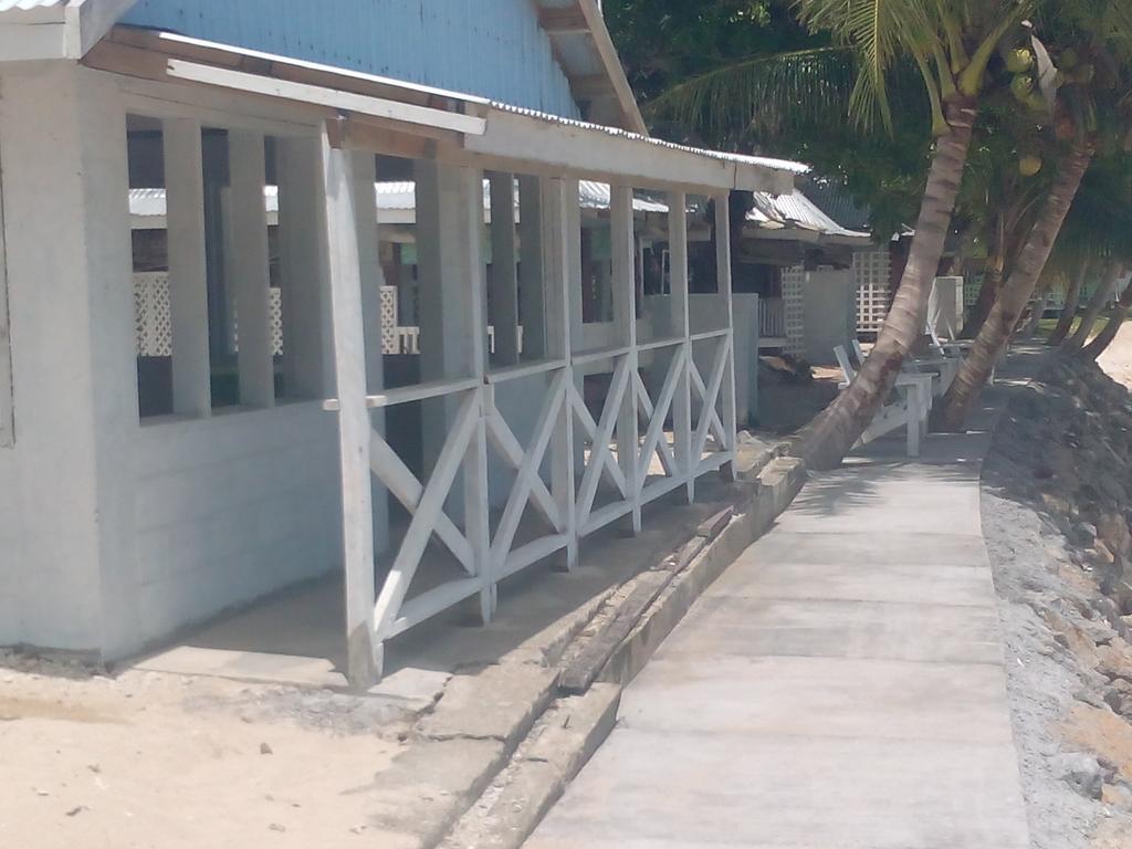 Vacations Beach Fale Hotel Manase Buitenkant foto