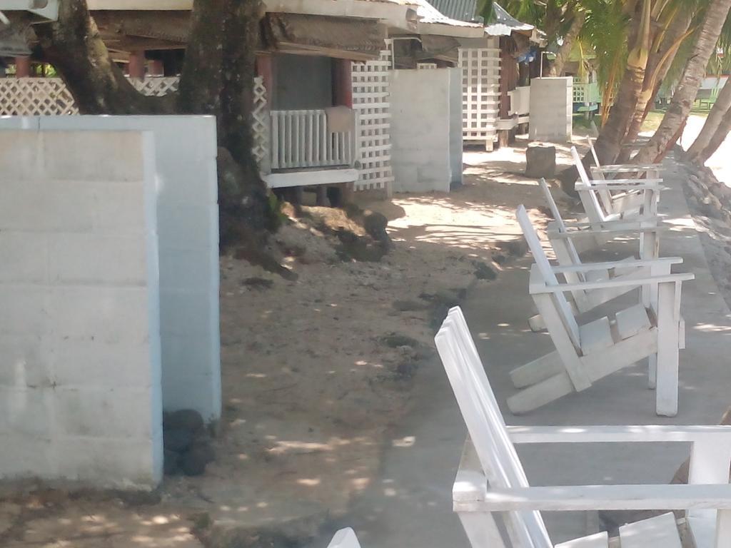 Vacations Beach Fale Hotel Manase Buitenkant foto