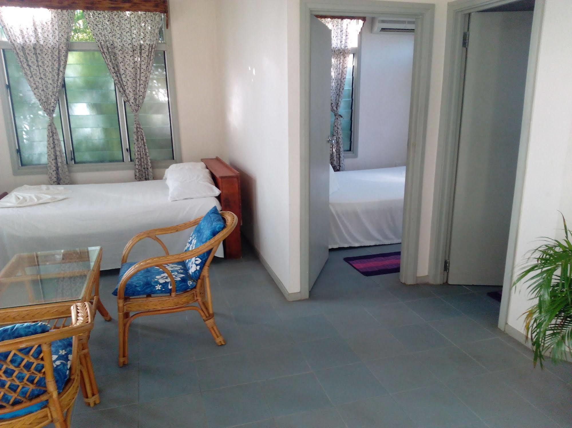 Vacations Beach Fale Hotel Manase Buitenkant foto