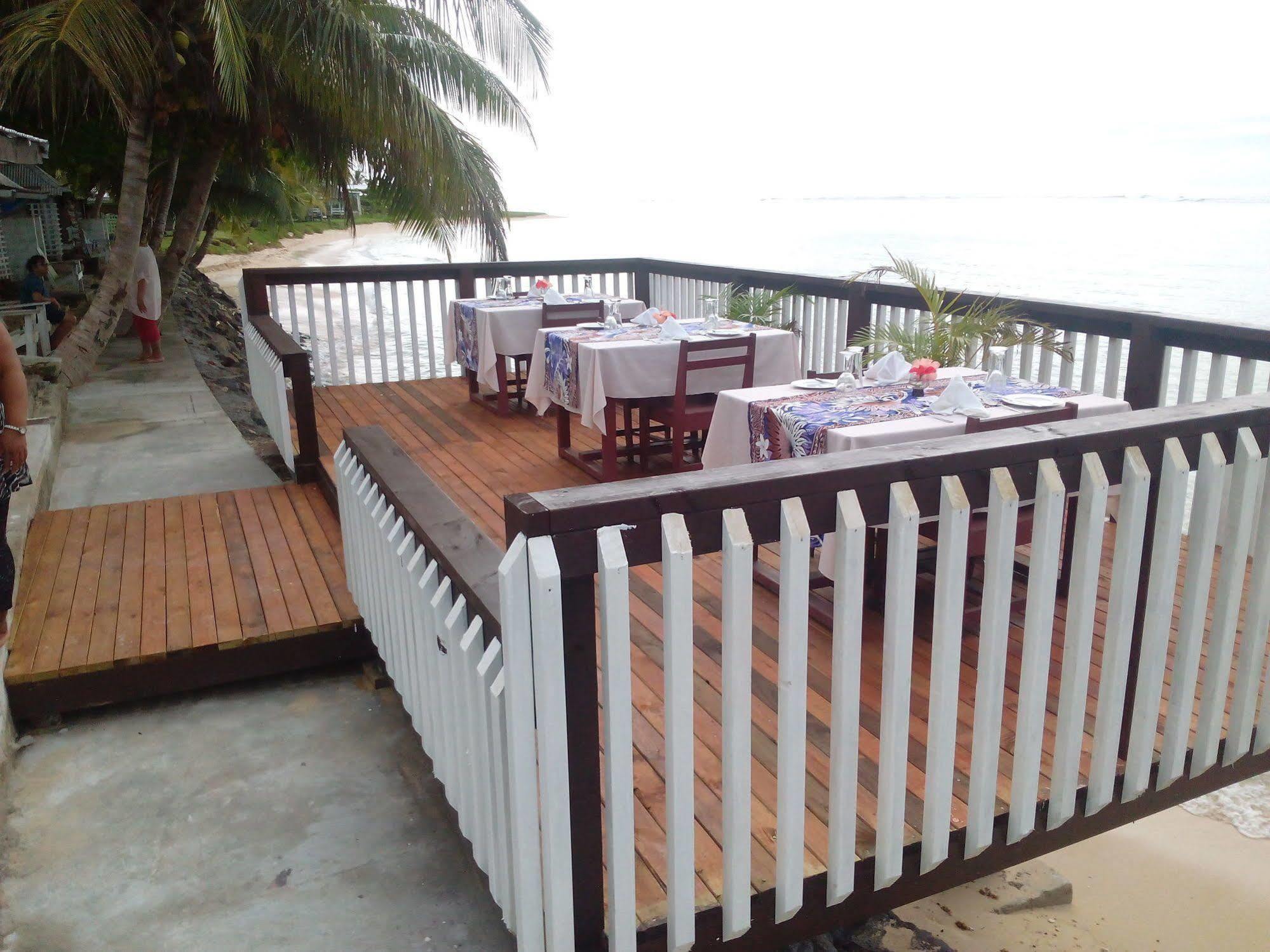 Vacations Beach Fale Hotel Manase Buitenkant foto